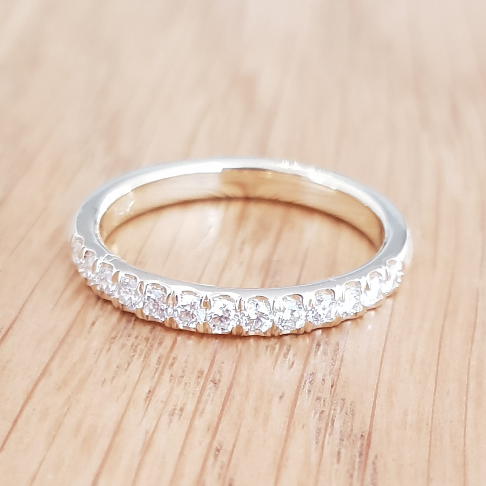 תמונה אמיתית של טבעת יהלומים דגם אריאל - רבע קראט יהלומים