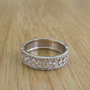 Realistic picture of Diamond Ring-Christina