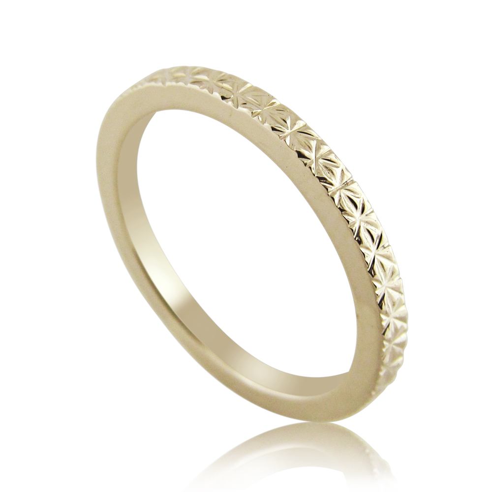 טבעת נישואין זהב 14 קרט דקה עם חריטות יהלום