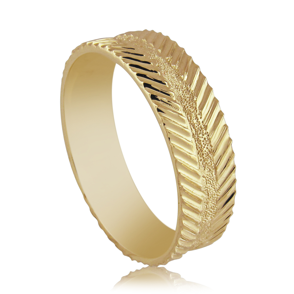 טבעת נישואין בעיצוב ייחודי מזהב צהוב